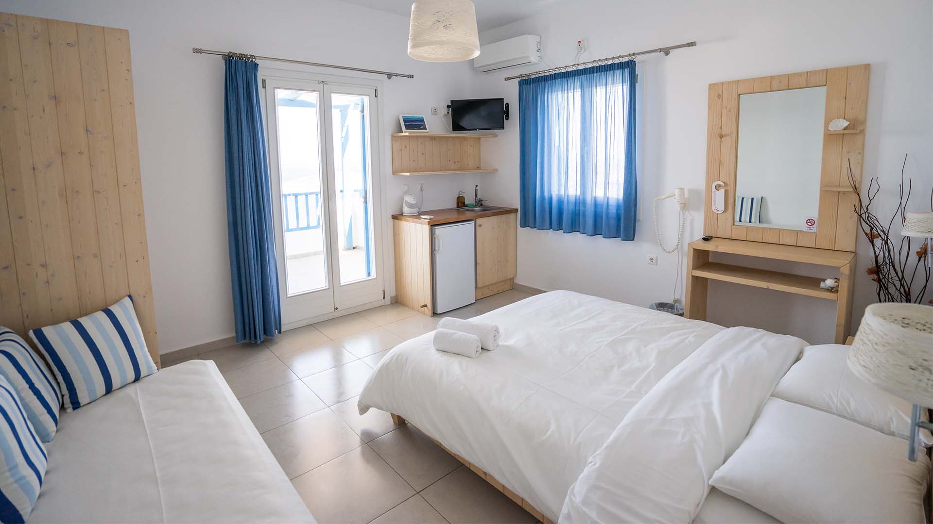 Meltemi Retreat Island of Iraklia